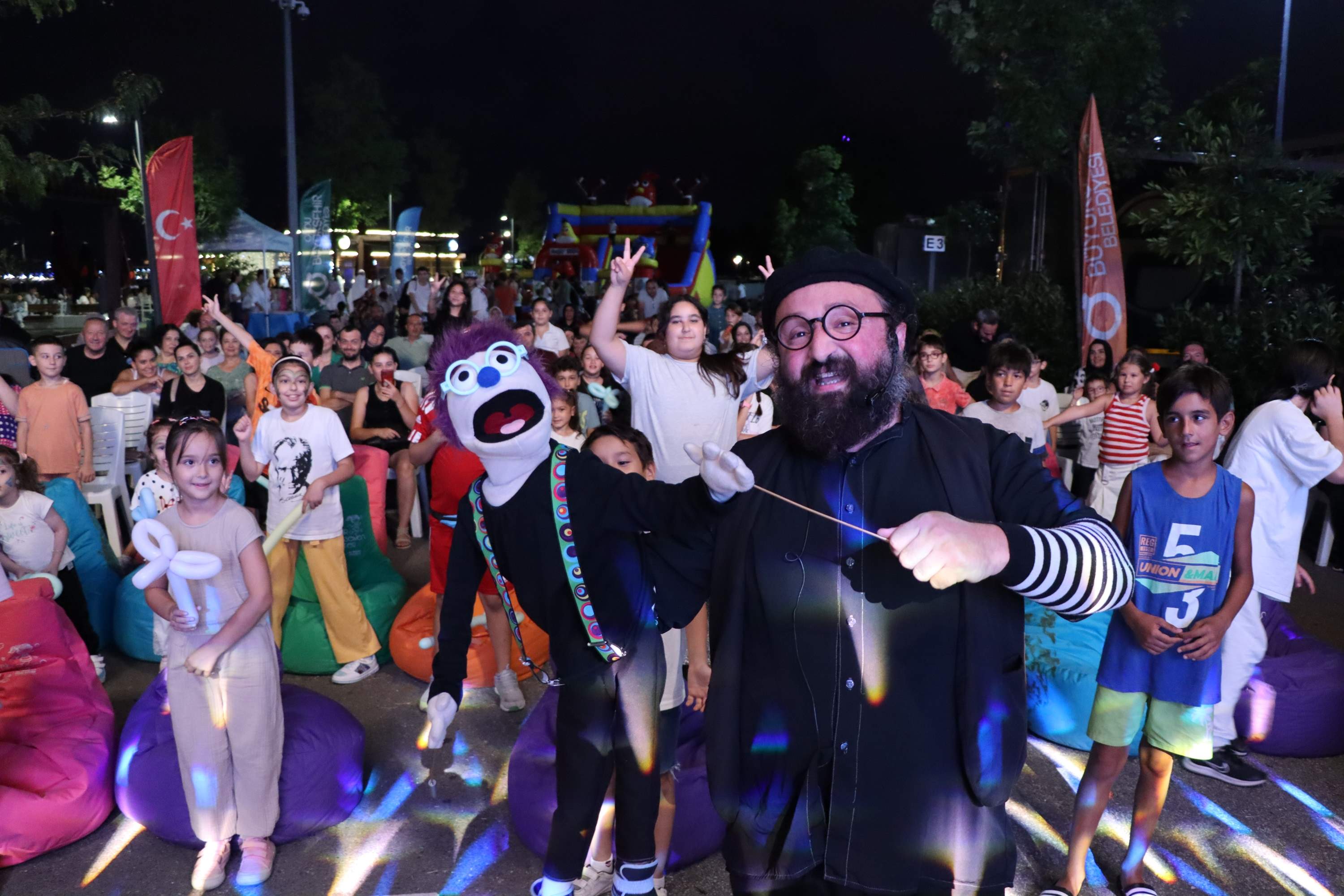 AYIŞIĞI’NDA EĞLENCE DOLU ANLAR